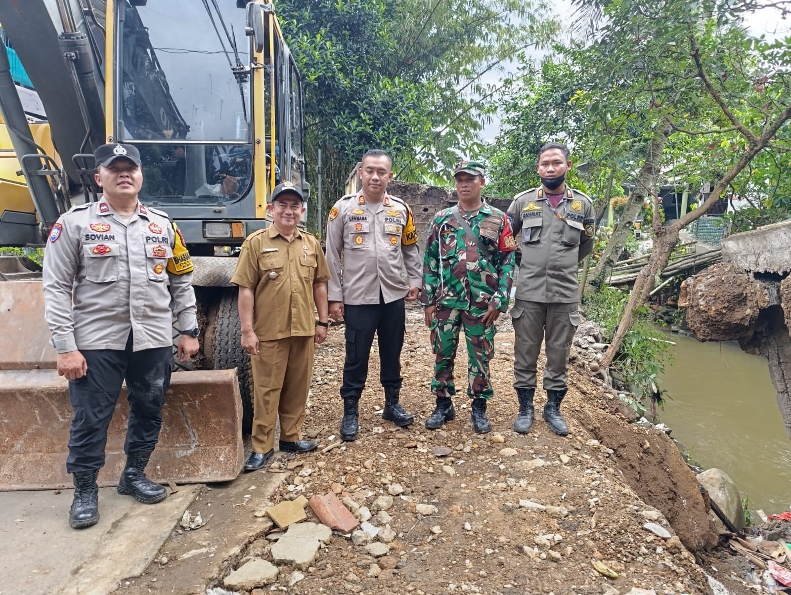 18b0f2ed-e296-4847-885a-34df6a8b5257