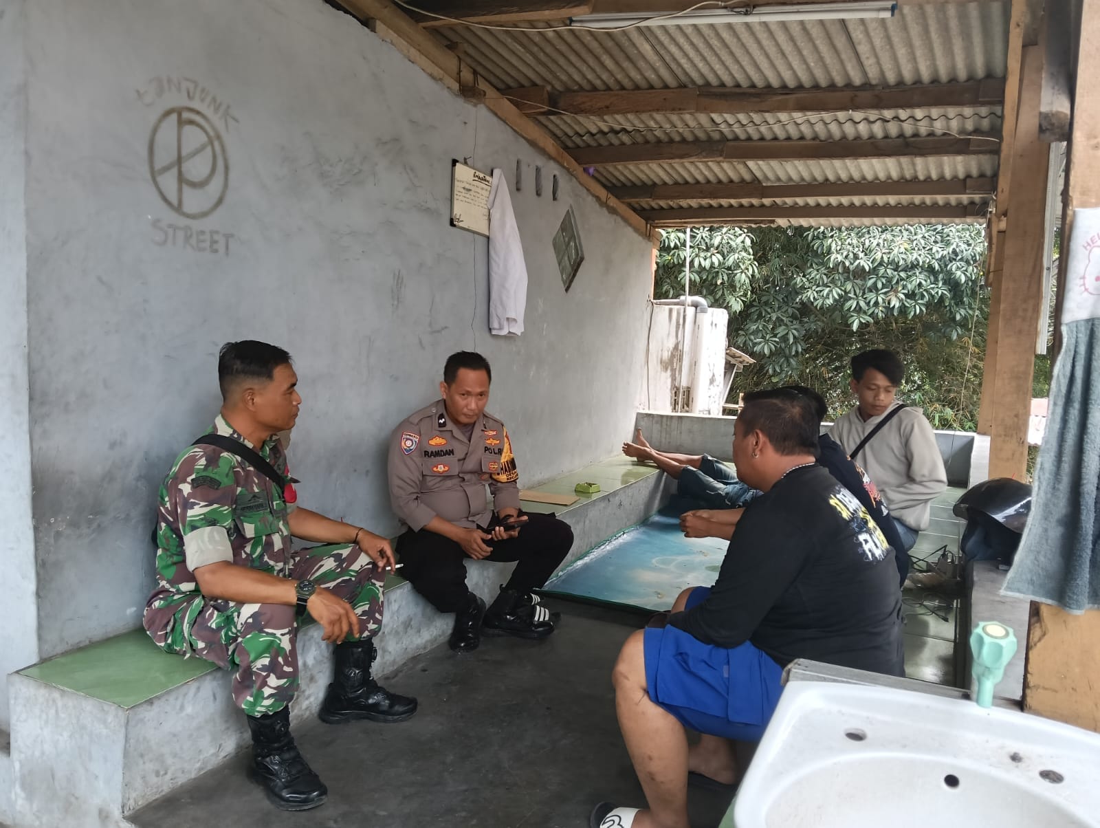 861a29a7-f48d-4bad-afeb-336c1b1d459b