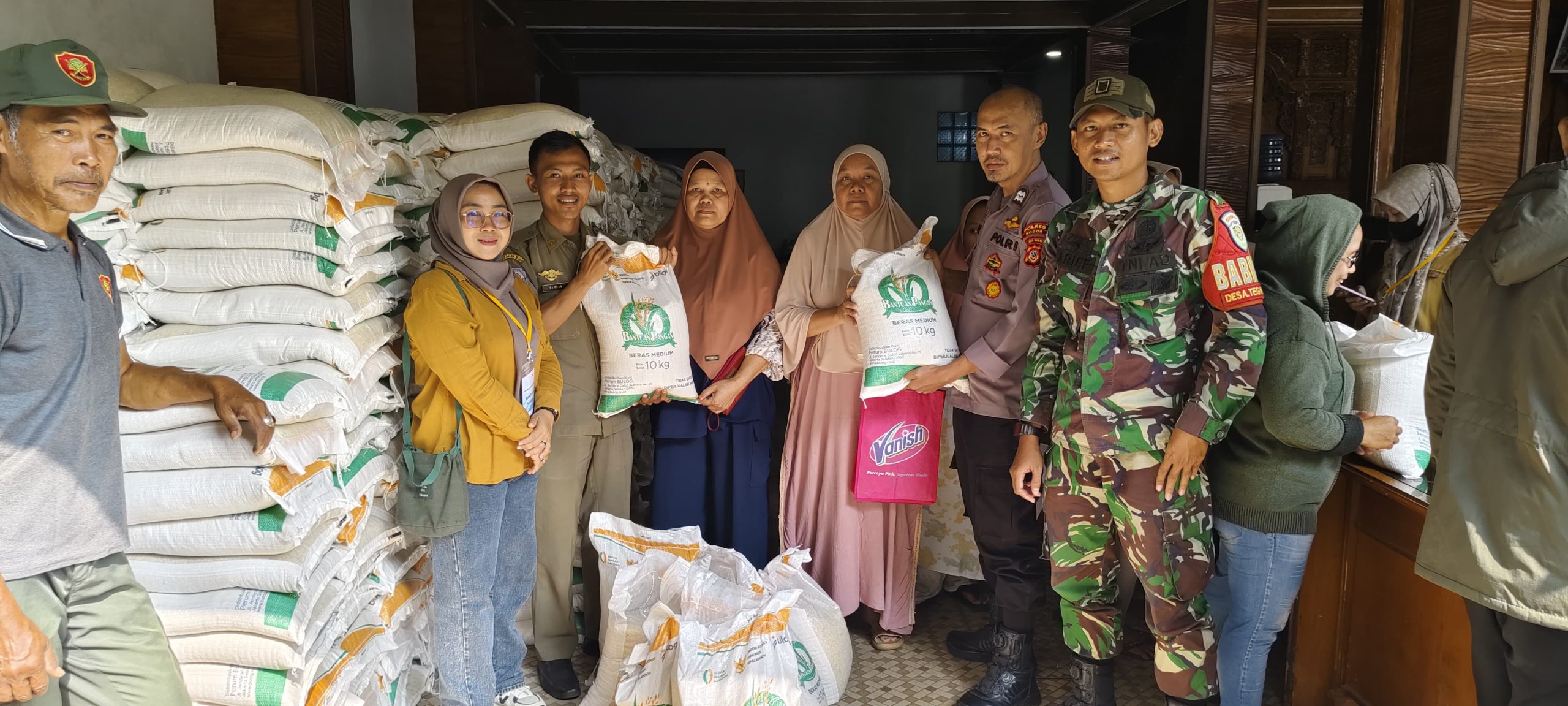 a5e72745-6315-40de-a558-ae5e615faacb