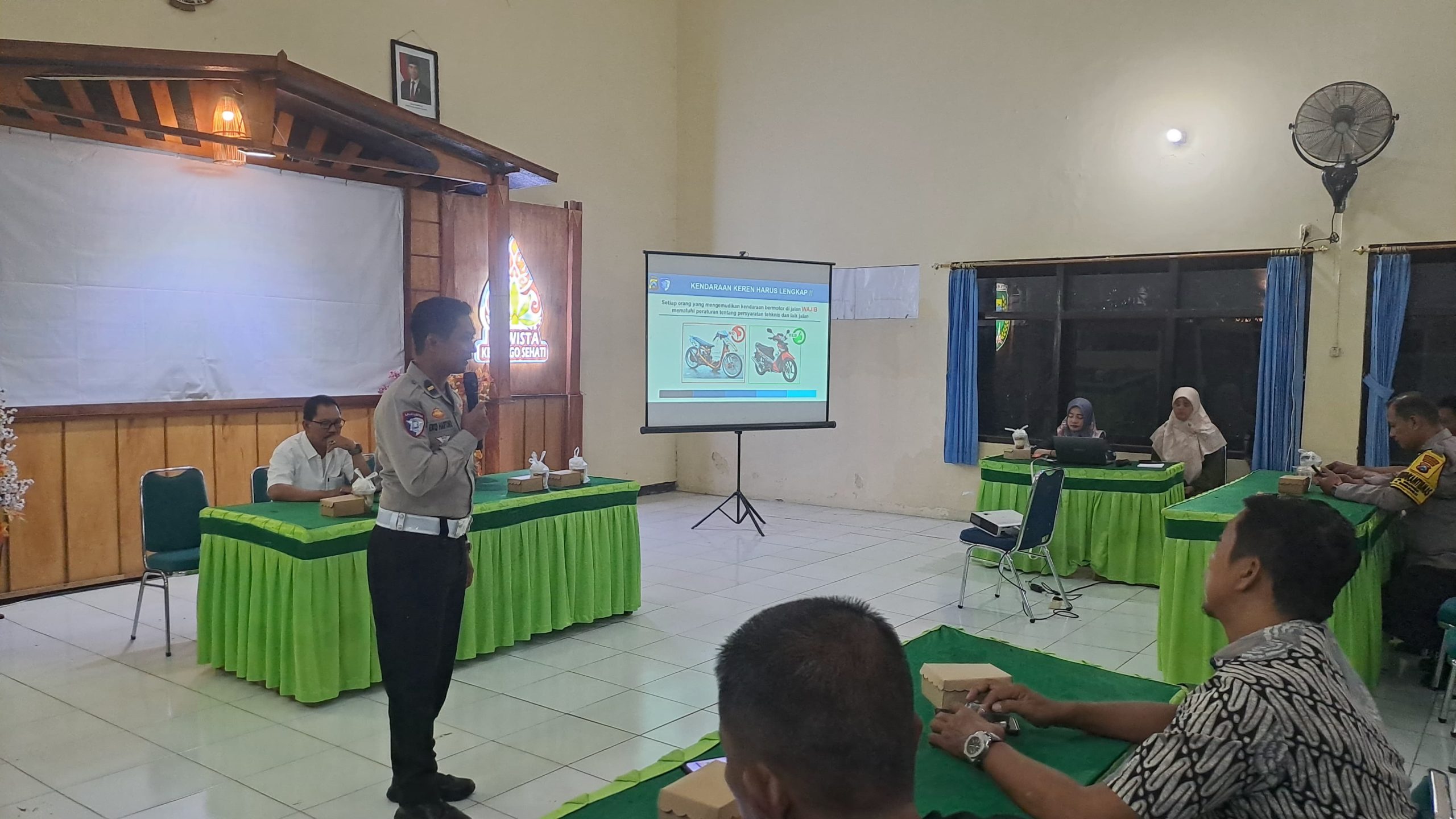 ef20670c-90d8-4573-a171-9dcd88d66dd7