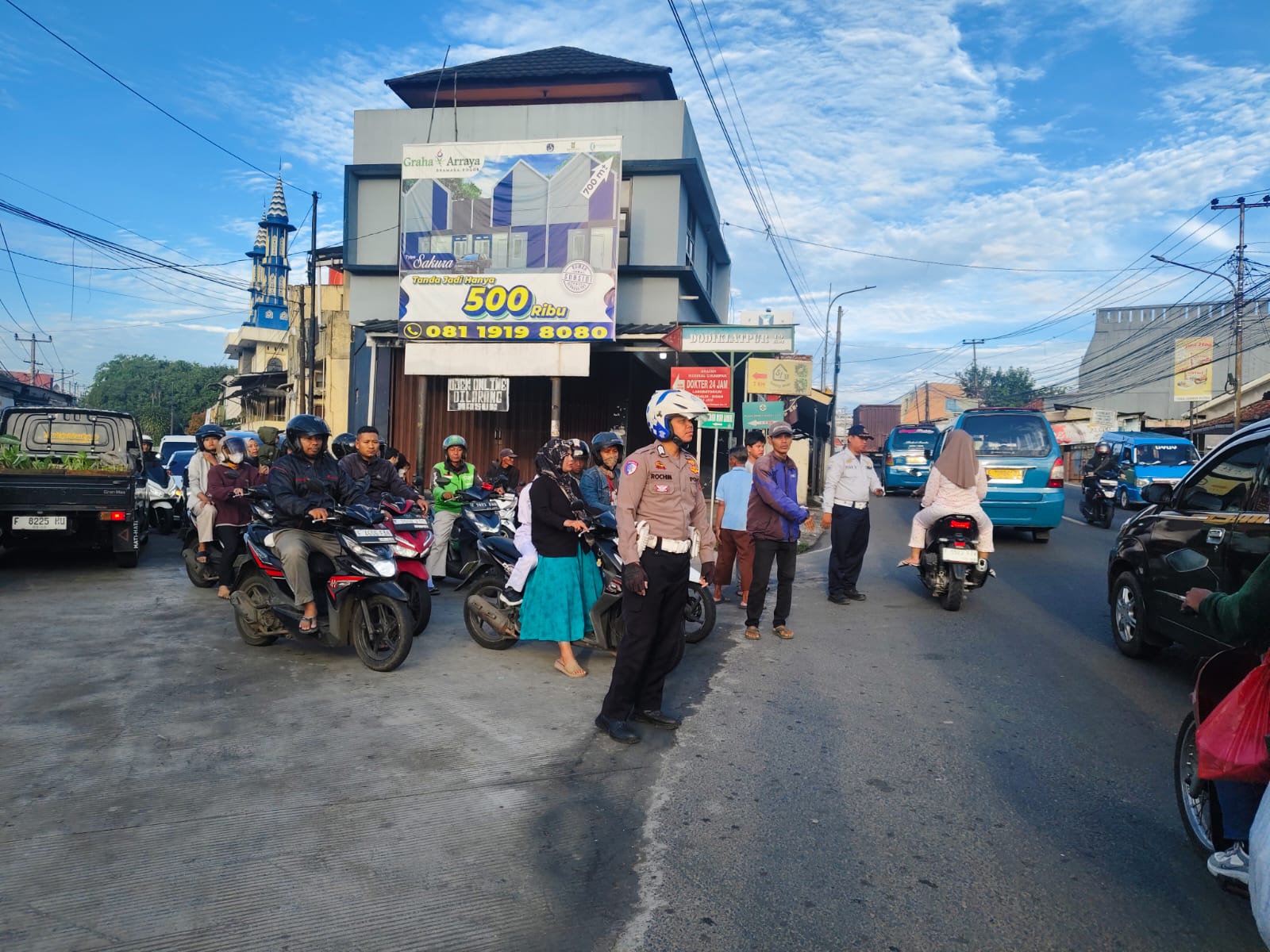 f13b87ff-5358-442a-88a2-c72acfe83e17