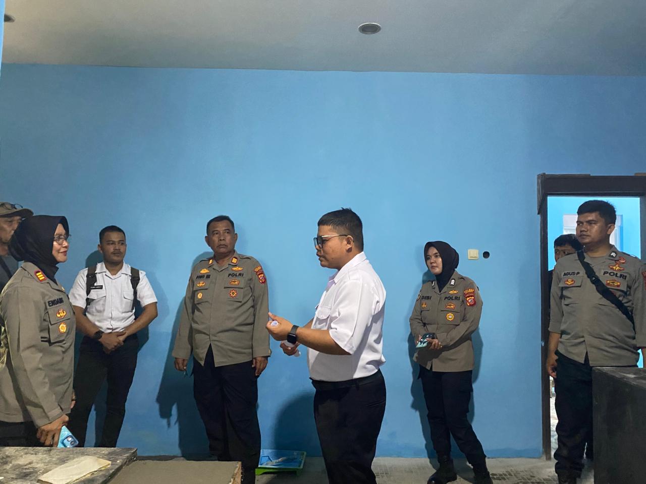 0f3abcf8-e6c3-428a-a238-65e7b0f3ccfd