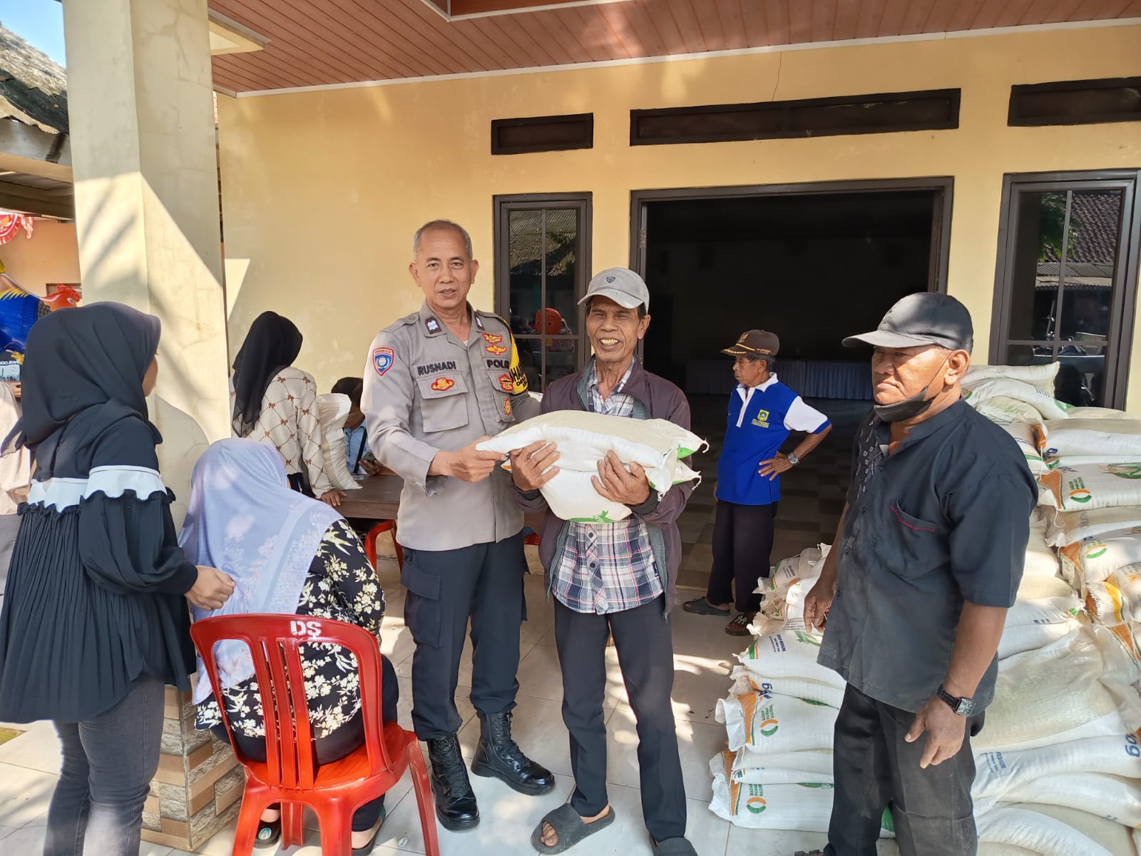 70e0a9f4-ce00-439b-aea6-6d8a64e5408c