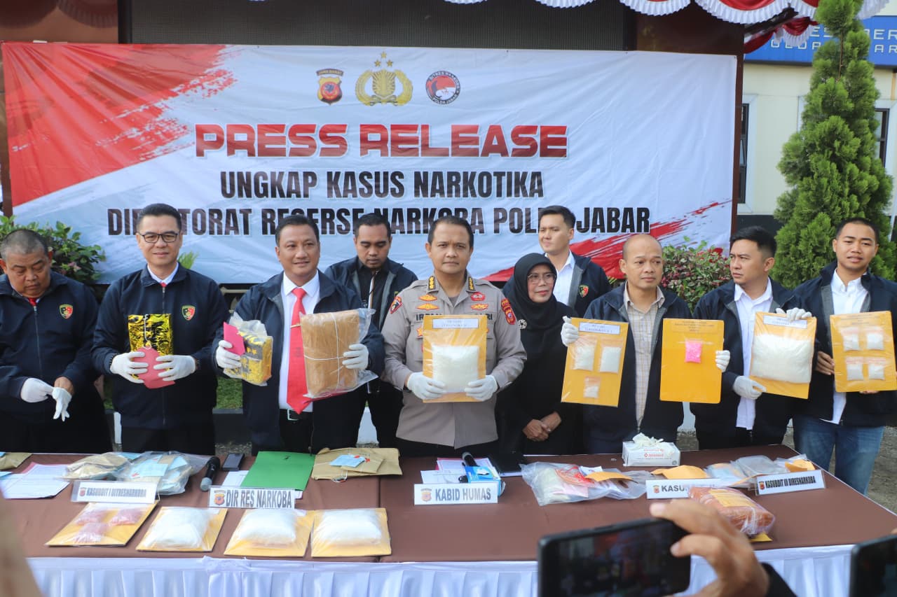 fbbe1b0e-e195-40b1-ac0b-b19293db86b2