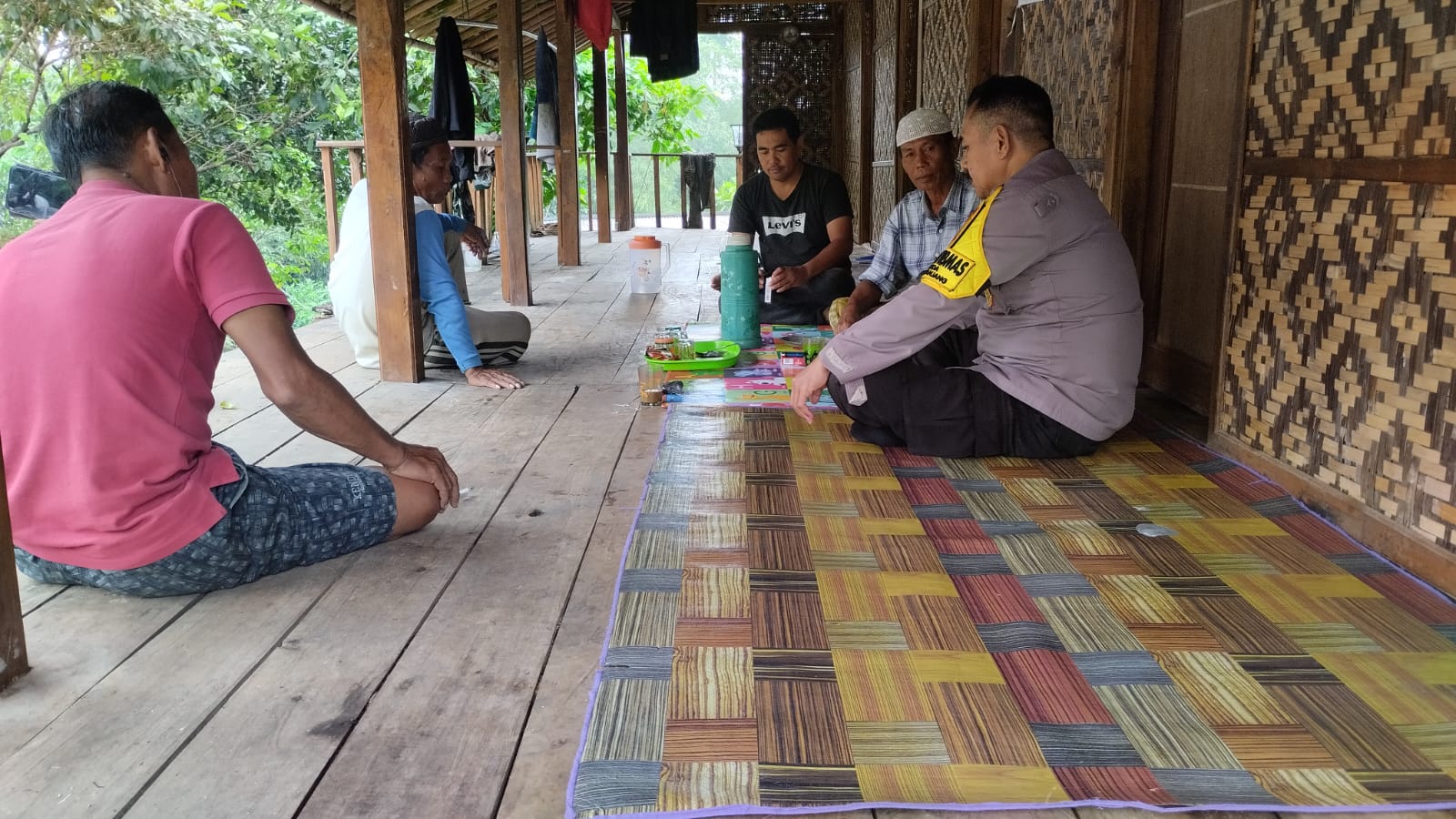 1f8202da-8cbd-465e-8657-b5e46fbb96cf