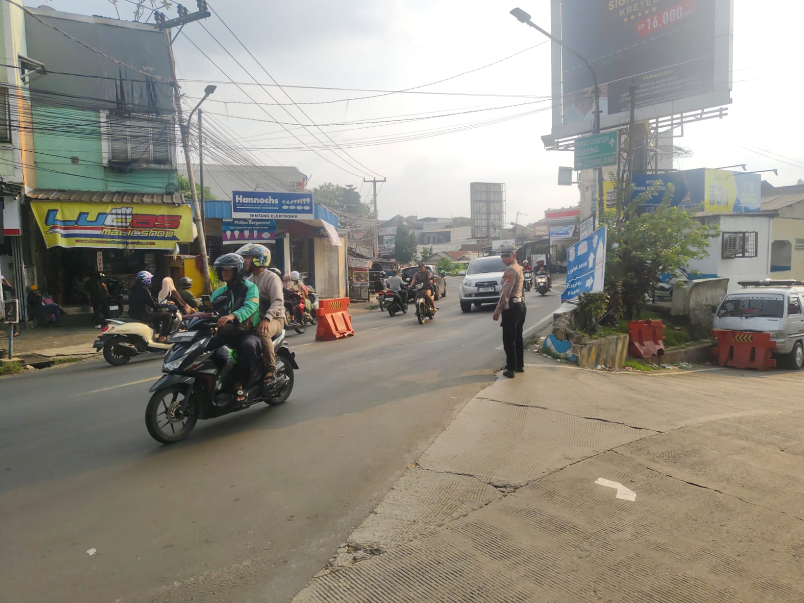 f2e9b78e-2ad9-439a-9146-f56109b2564c