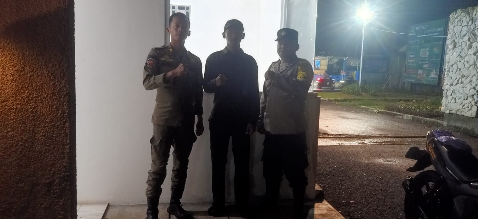 01ab1a93-e33a-4d89-ac47-e052b7f8f6e8