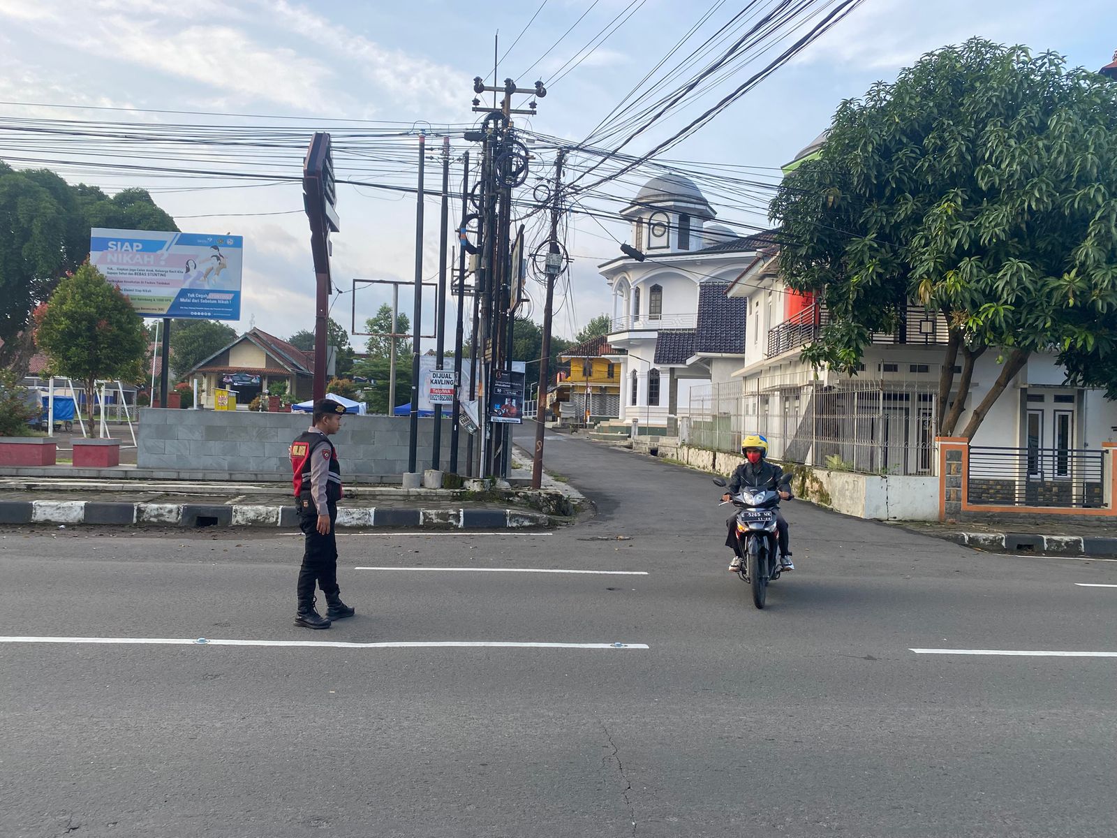 WhatsApp Image 2025-10-15 at 09.49.39