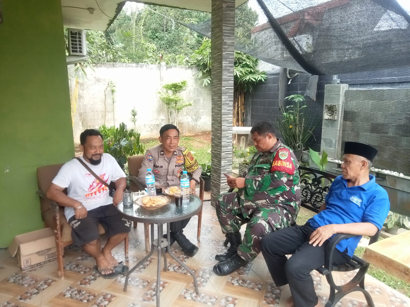 f3e8078a-e9d1-4a30-b4b8-df9253cdf8d4